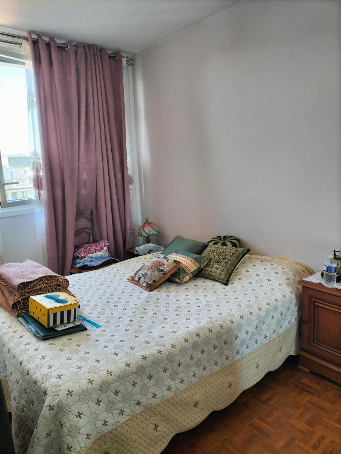 Balcon Surplombant Le Sud De Paris Apartment Arcueil Bagian luar foto
